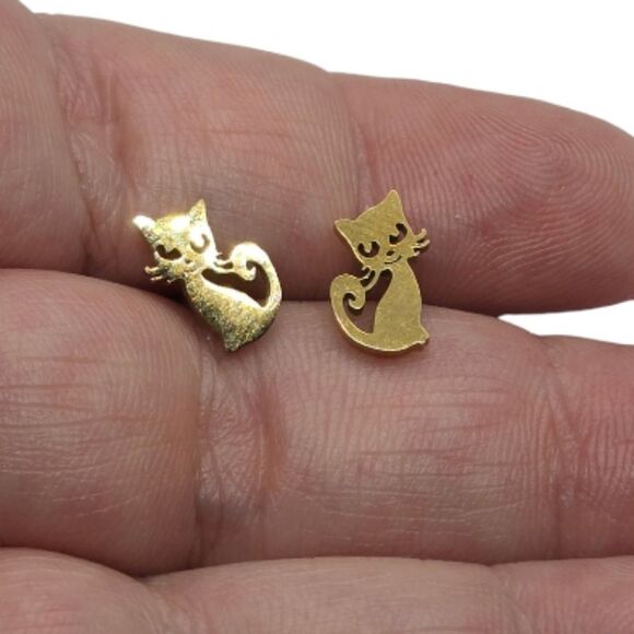Cat Gold Plated Stainless Steel Earrings Pierced Ears Studs Cat Mom Lady Gift - Picture 3 of 5